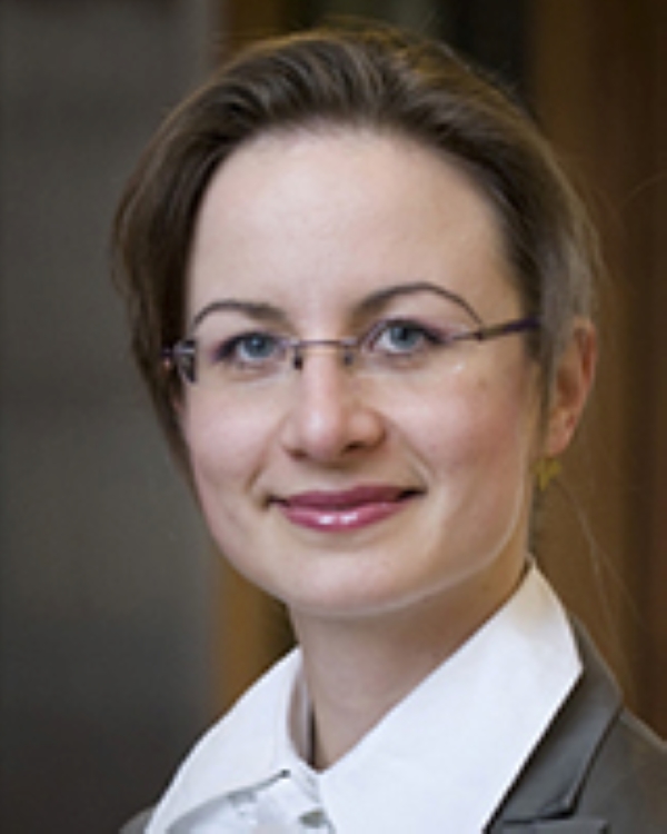 Prof. Dr. Freya BAETENS 